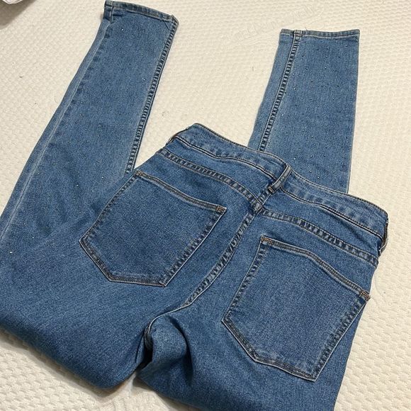 H&M highwaisted jeans - Picture 4 of 4